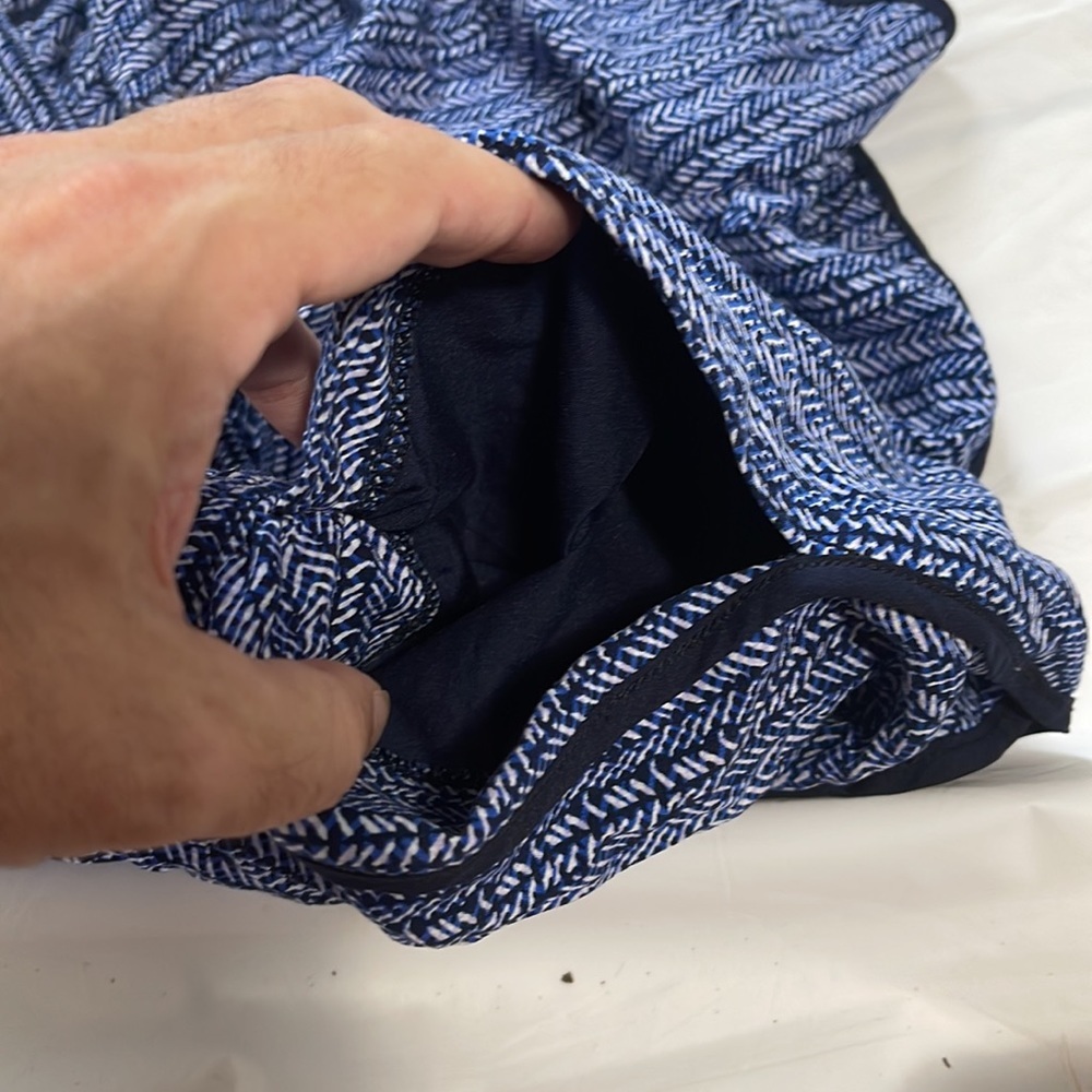 Gap women’s blue running shorts size M - Picture 6 of 8